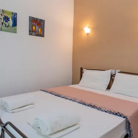 Apartment's Theodoros 2 Διαμέρισμα Καμένα Βούρλα