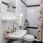Apartment's Theodoros * 卡梅纳维洛拉